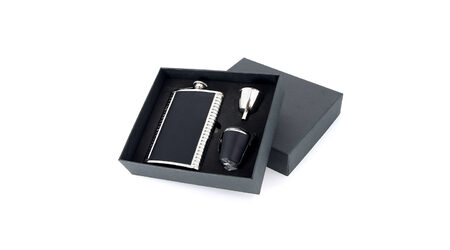 купите Подарочный набор: фляга походная для спиртного S.Quire 1508YGB, 3 стаканчика и воронка в Санкт-Петербурге СПБ